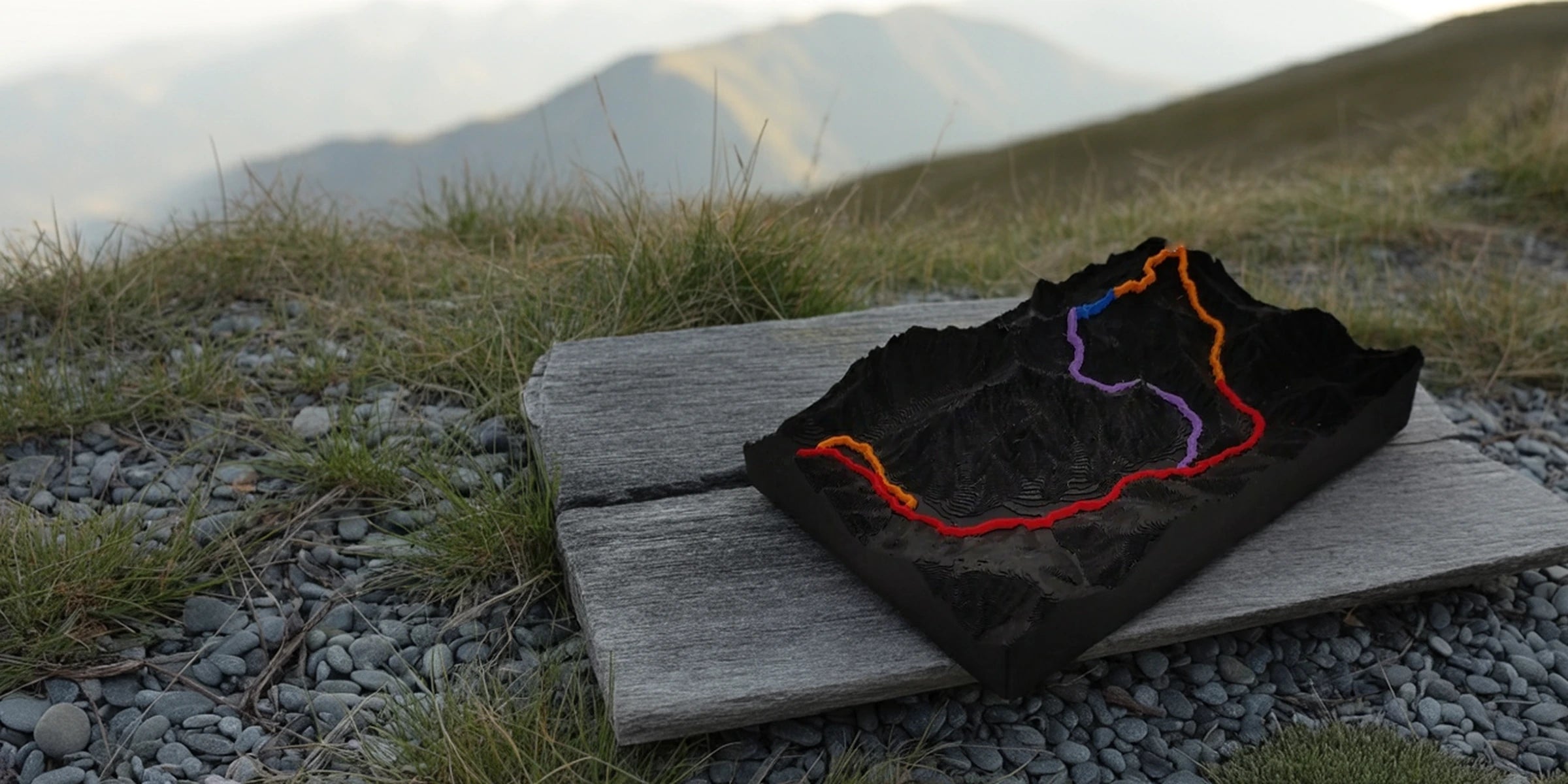 3Dプリントした山岳地形模型