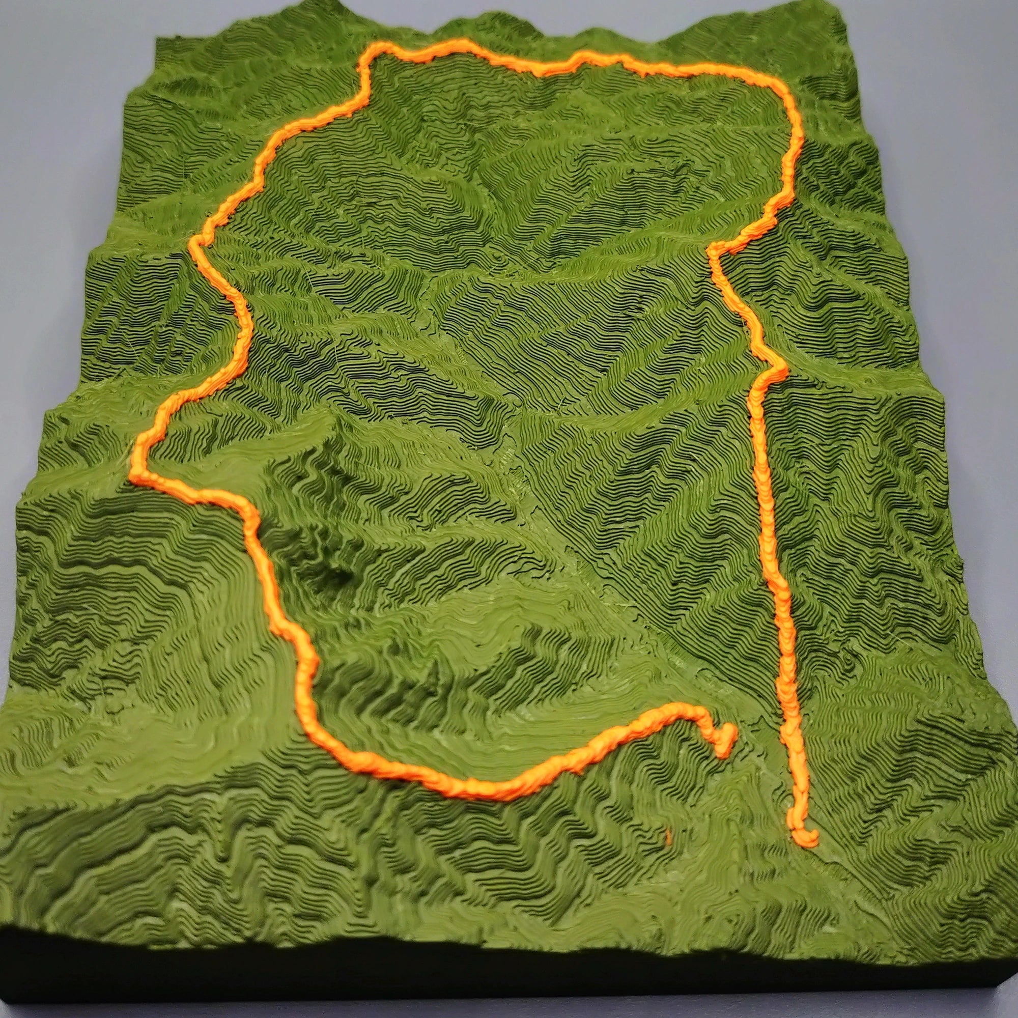 谷川岳 / 斜めから